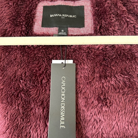 NWT - Women's Banana Republic Plum Puffer Vest - Picture 6 of 6